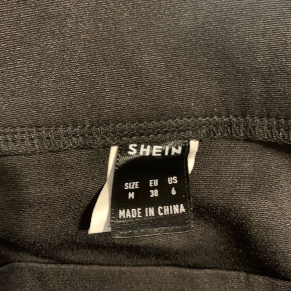 SHEIN Black Zip Skater Skirt - Picture 3 of 3